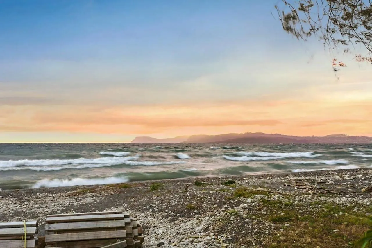 Taupo Beachfront Escape 12Min To Town - Free Wifi Waitahanui 0*,