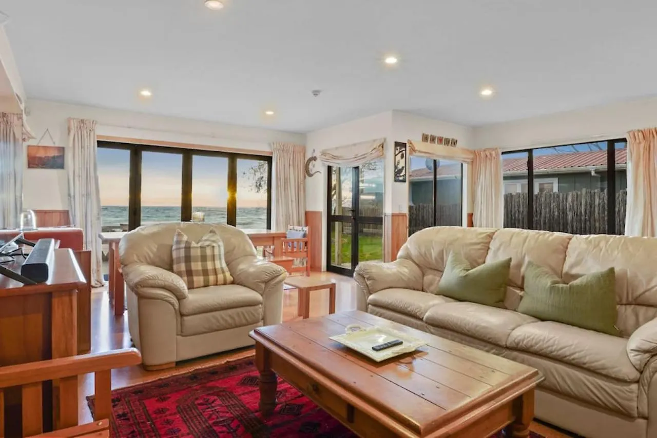 Taupo Beachfront Escape 12Min To Town - Free Wifi Waitahanui 0*,  New Zealand