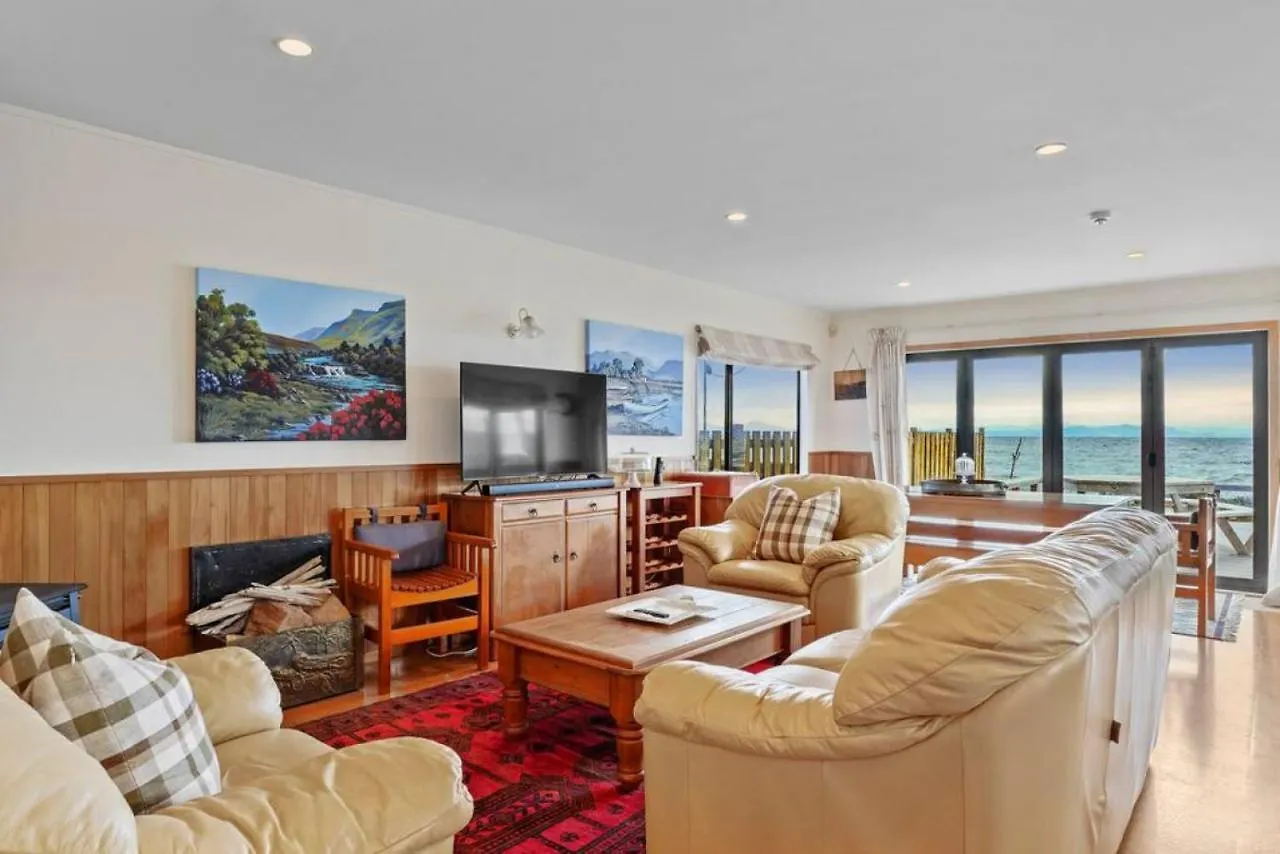 Taupo Beachfront Escape 12Min To Town - Free Wifi Waitahanui
